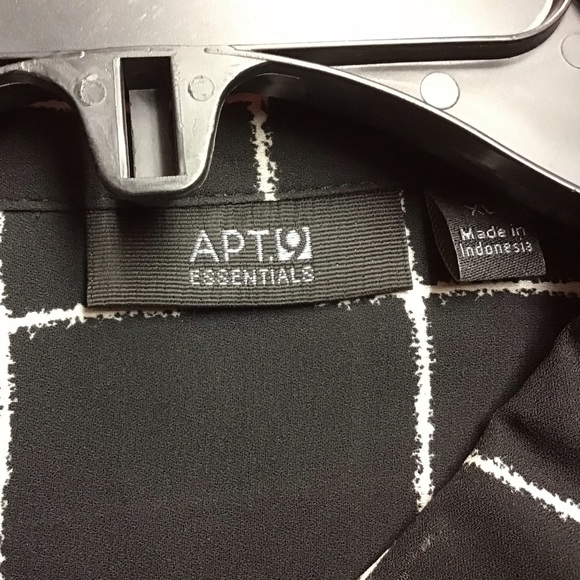 APT 9 ESSENTIALS ... long sleeves,  button down,  blouse XL blk & wht - Picture 5 of 10